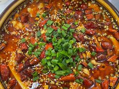 -乡土特色.冷锅鱼.牦牛肉汤锅