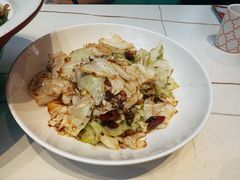 -阿瓦山寨·湘菜现炒·剁椒鱼头王(咸阳总店)
