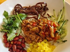 肉酱拌米线-云味馆·云南菜·云南米线(沙井华润店)