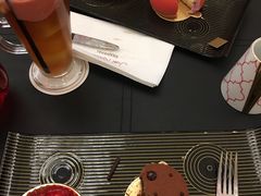 -Salon de The de Joel Robuchon(外滩18号店)
