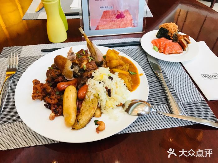 东西风牛排馆周末烧烤自助(首都机场希尔顿店)图片