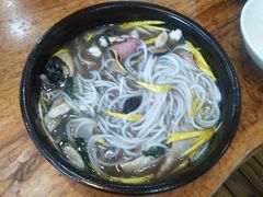 -桥香园过桥米线(国贸店)
