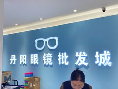 -万达广场(南昌红谷滩店)