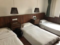 -拖板鞋咖啡旅行酒店(春熙路地铁站店)