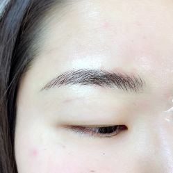 -一个差评成就的纹眉店