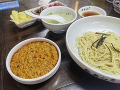 -裕兴记•蟹黄面馆(人民广场店)