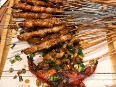 -街角等你.大连海鲜烧烤.经典铁板海鲜串(西安路店)