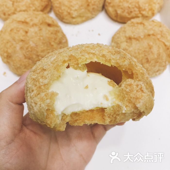 谷斯汀老香港纯手工蛋糕(乳山路店)泡芙图片 - 第230张