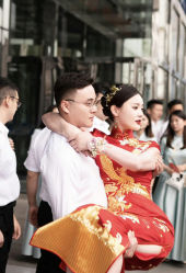 -禾米旗袍妈妈装礼服定制(嘉业国贸店)