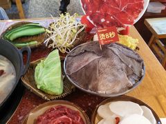 -赵美丽·重庆社区火锅·直营店(火车东站·中豪国际店)