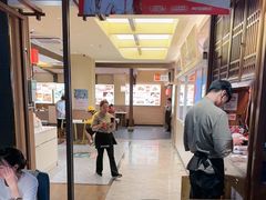 -阿瓦山寨·湘菜现炒·剁椒鱼头王(咸阳总店)