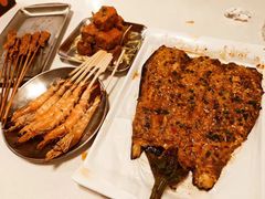 -白仁仔· 活烤海鲜 宵夜(豫园店)