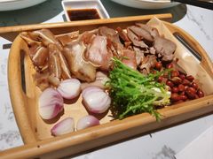 -关东小磨东北菜(漕河泾印象城店)