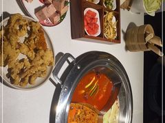 -老房老舍重庆火锅(假日城市店)