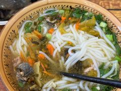 -正宗李家土鸡米线店