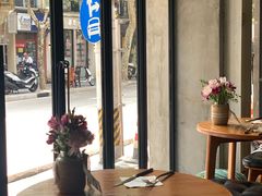 靠窗位-O'mills Sourdough Bakery&Bistro(永嘉路店)