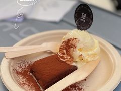 -HUGS coffee(东区店)