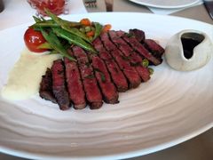 -斯普汇生蚝牛排馆(中骏世界城店)