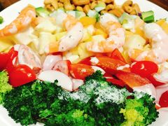 海鲜牛油果沙拉-烛影拾光观景餐厅·创意菜·摄影·小提琴(大唐不夜城店)