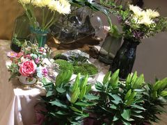 -谷莠子花艺气球派对·绿植造景·花艺沙龙(东海缤纷天地店)