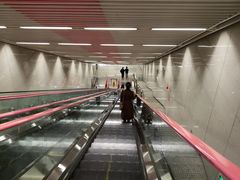 -红土地(地铁站)