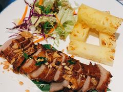 西贡炭烧烤猪颈肉配菠萝-美奈小馆·越南料理(中航城君尚购物中心店)