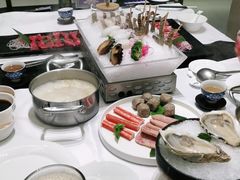 -红鼎豆捞·非遗鲍皇汤火锅(宝丰路店)