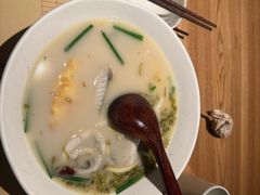 -荣家黄鱼面(南京西路店)