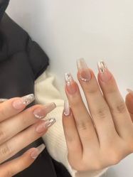 -U+nail优加专业美甲美睫