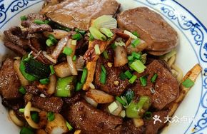Pig Liver and Bamboo Shoot Noodles