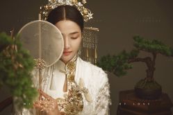 -雪中彩影婚纱摄影·微光艺术中心