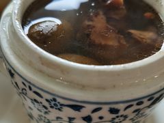 松茸炖庄园鸡汤-阿殳菜馆·私厨(水围村店)