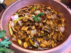 -虾弄弄海派小龙虾·牛羊蝎子火锅