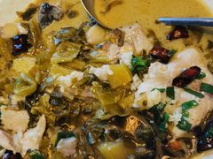 -渝尚香辣虾干锅鸭头