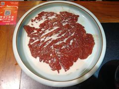 鲜牛奶捞牛肉-沸炉重庆老火锅(军事博物馆店)