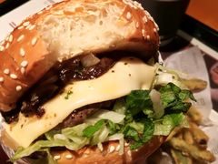 -The Habit Burger Grill 哈比特汉堡(复兴soho店)
