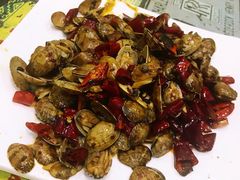 -扒虾小妹儿麻辣海鲜(宏图街店)