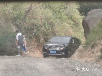 据说国庆节有一半的人在露营