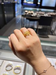 -周生生Chow Sang Sang(苏州美罗高新店)