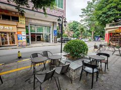 -大三元丝袜奶茶(创于2013·动感小西关店)