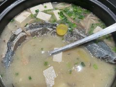 -土砂锅生态山庄·非遗砂锅雅鱼