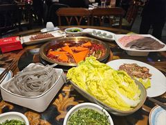 -小天鹅火锅·一线江景洪鼎旗舰店(洪崖洞店)
