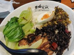 -黑白电视长沙小吃(美林M·LIVE天地东座店)