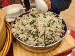 -侬佳蒸菜馆(听潮店)