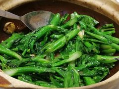 大澳虾酱啫芥兰煲-君德澜酒家·创意粤菜(金山谷店)