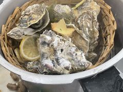 高压锅蒸汽生蚝-三子烤羊腿·海鲜(弘阳店)