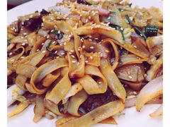 干炒牛河-煲煲掂风味煲仔饭餐厅(西区店)