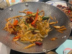-川流不息·地道川菜·小龙虾(新松江路店)
