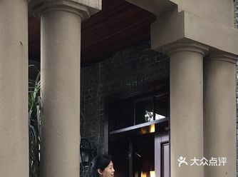 位于重庆市渝北区枇杷山后街的这个地方； 不错哦