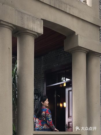 位于重庆市渝北区枇杷山后街的这个地方; 不错哦